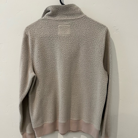 Abercrombie & Fitch Women’s Sherpa 3/4 Zip Sweater Cream size Medium - Picture 6 of 7